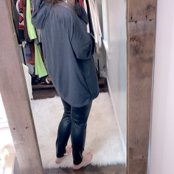 Xersion grey hooded quick Dri athletic long sleeve top size XXlarge - Picture 3 of 5